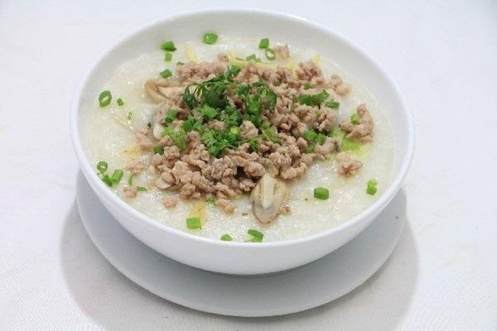 Trời lạnh ăn gì: 4 cách nấu cháo bò đủ chất để bồi bổ người già và trẻ nhỏ Trời lạnh ăn gì: 4 cách nấu cháo bò đủ chất để bồi bổ người già và trẻ nhỏ