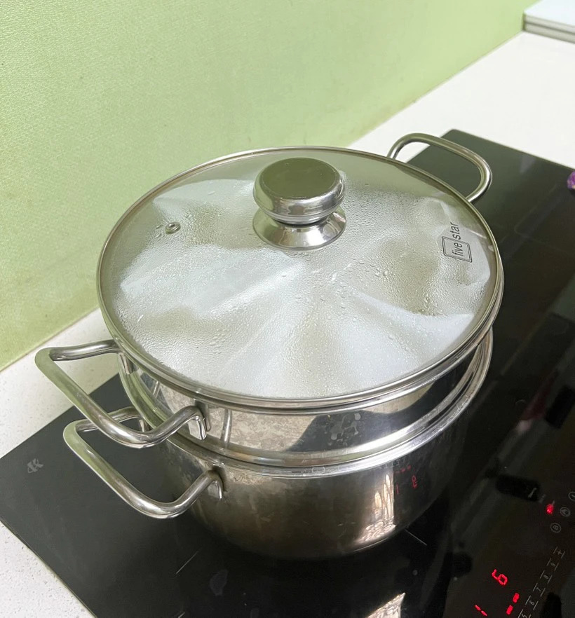 Cách nấu xôi cốm hạt sen dẻo thơm, bùi ngậy Cách nấu xôi cốm hạt sen dẻo thơm, bùi ngậy