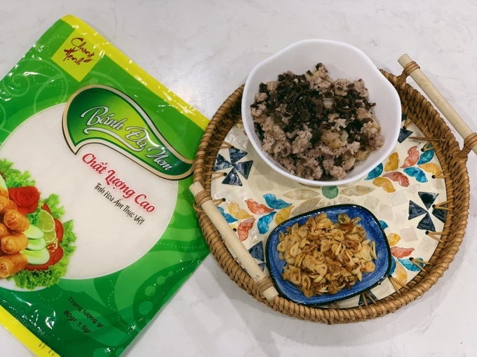 Tự làm bánh cuốn bằng bánh tráng tại nhà Tự làm bánh cuốn bằng bánh tráng tại nhà