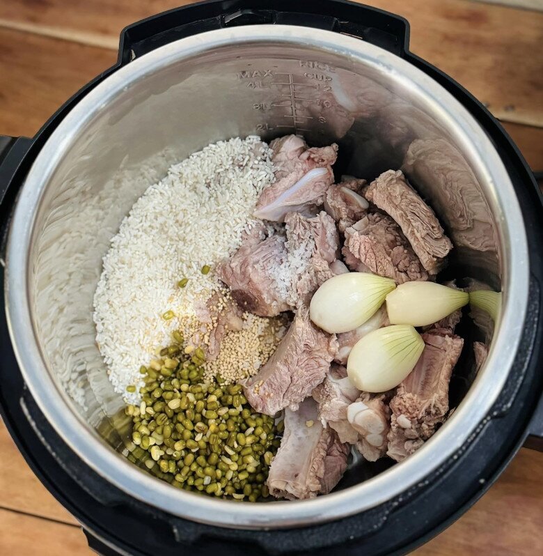 Nấu cháo sườn cho thêm thứ rau này vừa ngon lại giàu dinh dưỡng đảm bảo mê tít, ăn ngày se lạnh thật thích Nấu cháo sườn cho thêm thứ rau này vừa ngon lại giàu dinh dưỡng đảm bảo mê tít, ăn ngày se lạnh thật thích