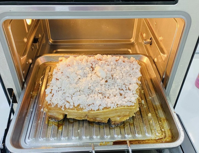 Cách làm ba chỉ quay bì giòn cực dễ, để ăn cơm cũng ngon, dành làm món nhậu cũng rất đã miệng