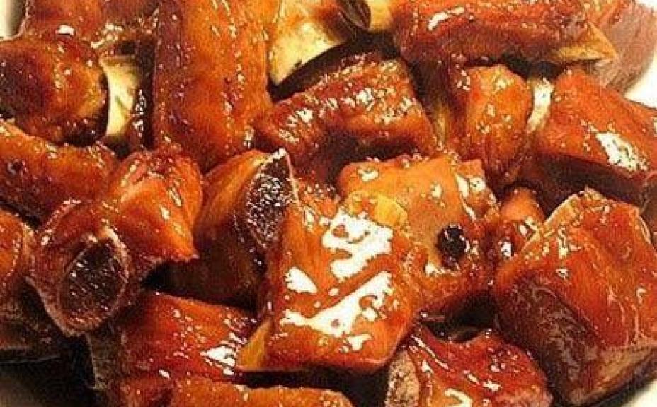 Chỉ thêm 1 nguyên liệu, món sườn rim quen thuộc trở nên lạ miệng, tuyệt ngon Chỉ thêm 1 nguyên liệu, món sườn rim quen thuộc trở nên lạ miệng, tuyệt ngon