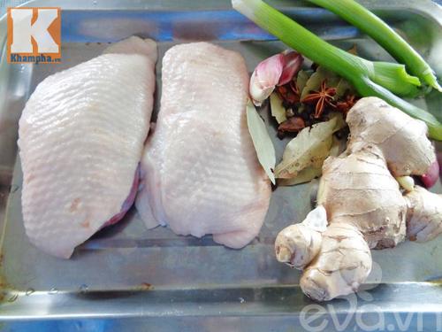 Cách làm món vịt rô ti đơn giản nhưng đẹp mắt, thơm ngon Cách làm món vịt rô ti đơn giản nhưng đẹp mắt, thơm ngon