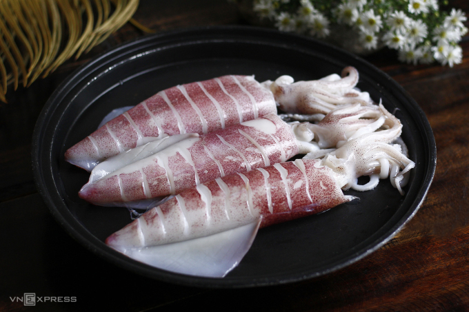 Cách làm mực hấp bia giòn ngon, đơn giản