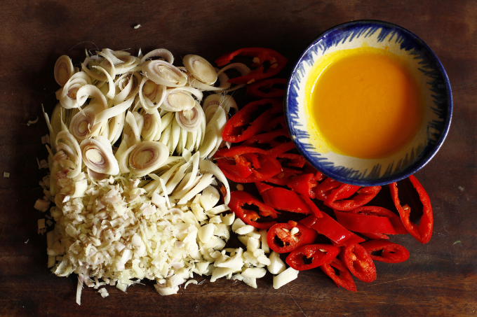 Cách làm lươn xào sả ớt thơm ngon, đậm đà