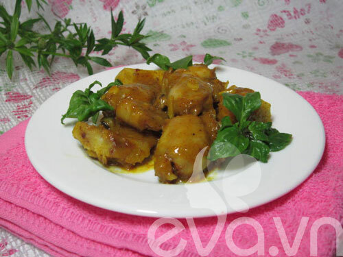 Đùi ếch xào sa tế cho cuối tuần