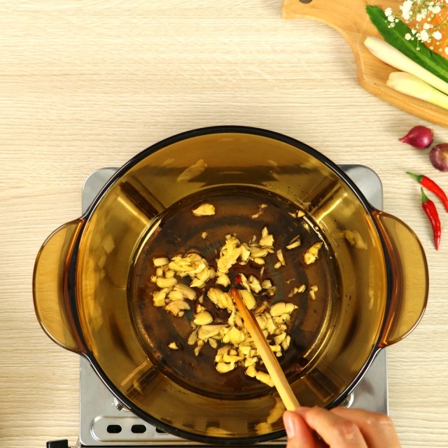 Cách làm lẩu lươn chua cay