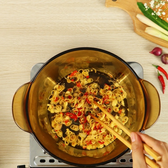 Cách làm lẩu lươn chua cay