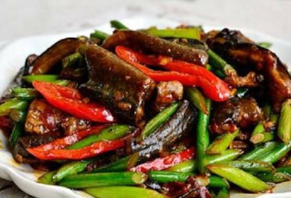 Khi làm lươn đừng chỉ loại bỏ chất nhờn, phải thêm bước này nữa để có món ngon tuyệt hảo