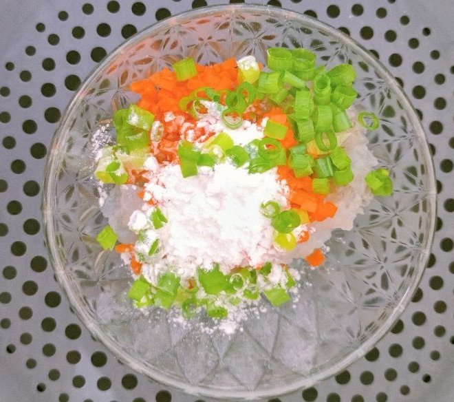 Ngao hấp không đã ngon, đem nhồi thêm kiểu này được món hấp dẫn chưa từng thấy