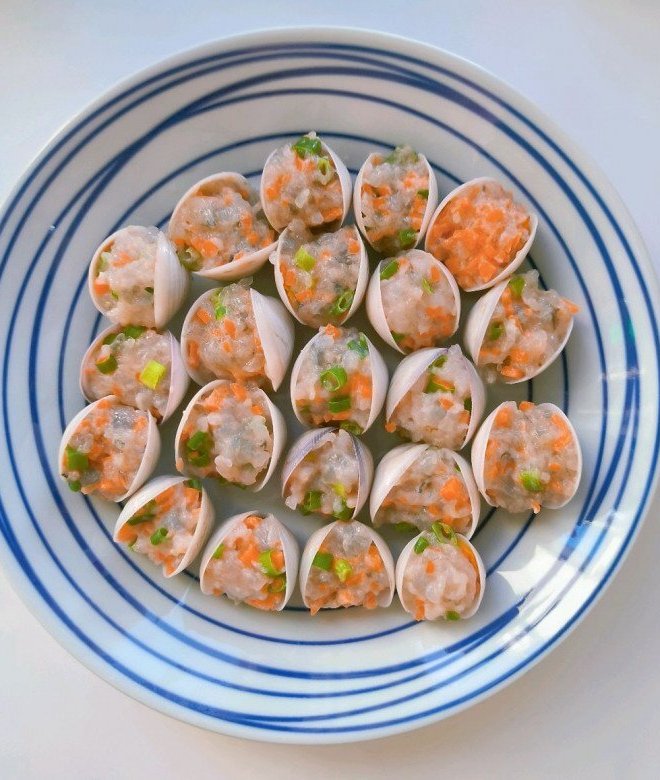 Ngao hấp không đã ngon, đem nhồi thêm kiểu này được món hấp dẫn chưa từng thấy