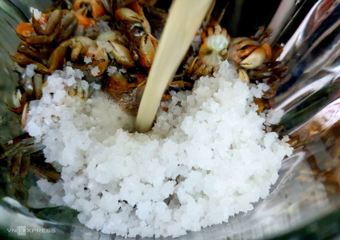 Mắm cáy xổi Mắm cáy xổi