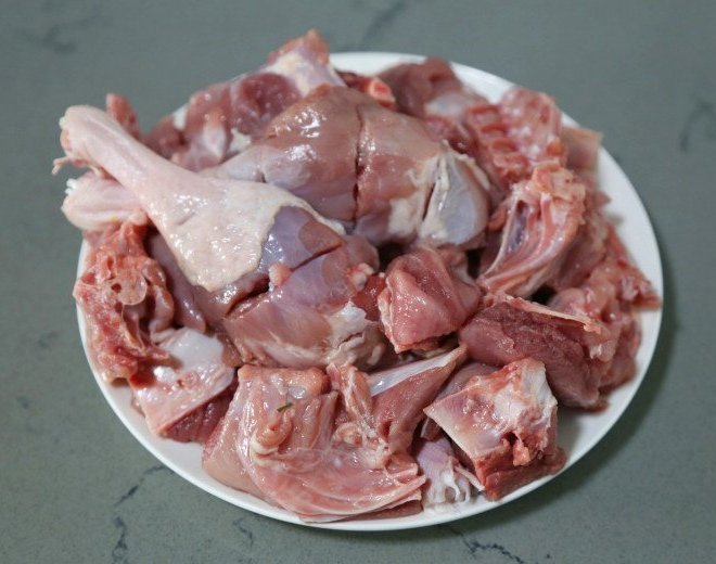 Cách làm vịt kho nước tương đơn giản, đậm đà trôi cơm