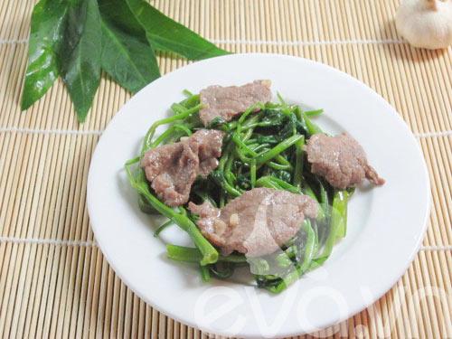 Món Ngon Dễ Làm - Thịt Trâu Xào Rau Muống Món Ngon Dễ Làm - Thịt Trâu Xào Rau Muống