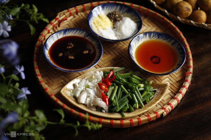 Thịt ba chỉ kho dưa chua Thịt ba chỉ kho dưa chua