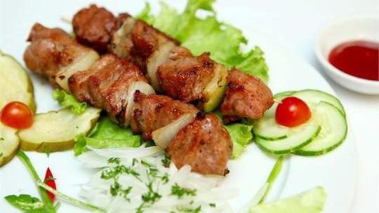 Đến Nga xem WC, không ăn Shashlik lãng phí cả chuyến đi