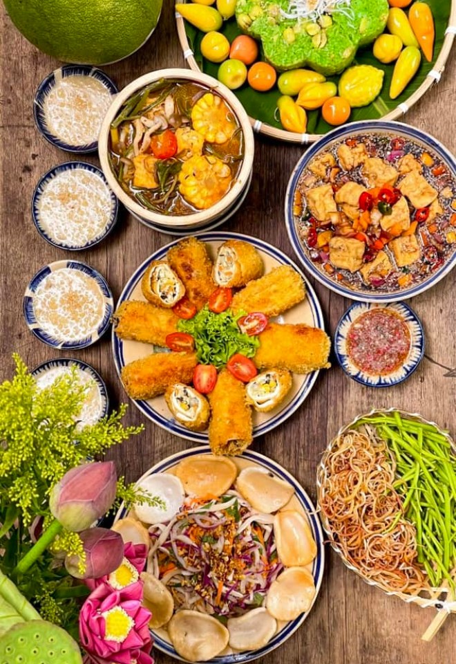 Gợi ý cách chuẩn bị mâm cỗ cúng Rằm tháng 7 đầy đủ nhất để đón may mắn những tháng cuối năm Gợi ý cách chuẩn bị mâm cỗ cúng Rằm tháng 7 đầy đủ nhất để đón may mắn những tháng cuối năm