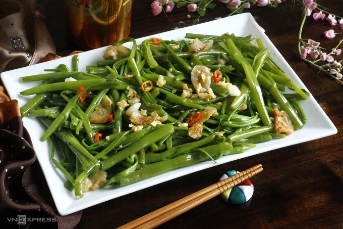 Dùng dầu ăn hay mỡ lợn tốt hơn? Dùng dầu ăn hay mỡ lợn tốt hơn?
