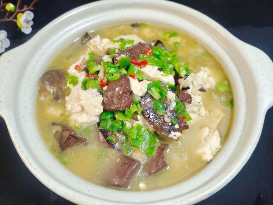 Thử ngay món canh ngon hơn cả cá và thịt này dù chỉ kết hợp 2 nguyên liệu rẻ tiền mà cách nấu rất đơn giản Thử ngay món canh ngon hơn cả cá và thịt này dù chỉ kết hợp 2 nguyên liệu rẻ tiền mà cách nấu rất đơn giản