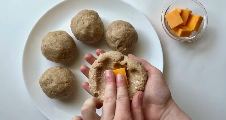 Công thức bánh gà nhồi phô mai béo ngậy, thơm ngon khó cưỡng