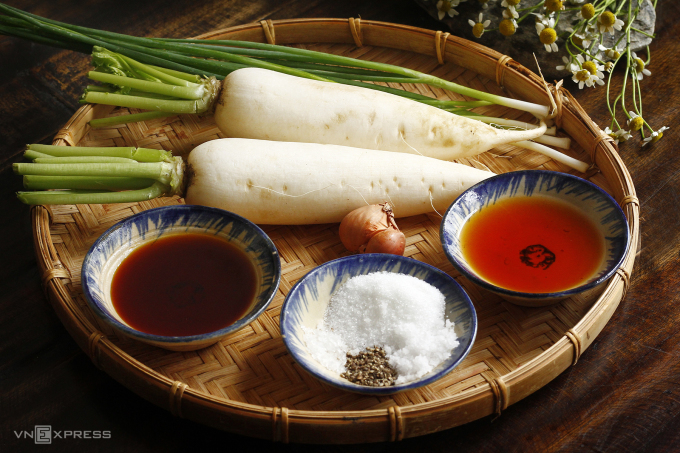 Thịt kho củ cải - món bình dân Hà Nội xưa Thịt kho củ cải - món bình dân Hà Nội xưa