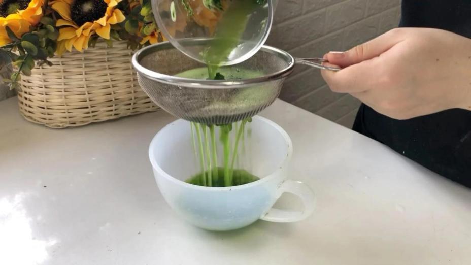 Học mẹ đảm Hà thành cách nấu chè bưởi cốm dừa cho mùa Vu Lan Học mẹ đảm Hà thành cách nấu chè bưởi cốm dừa cho mùa Vu Lan