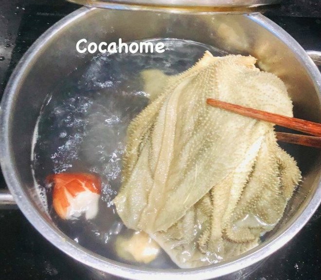 Phần đen xì của bò ai ngửi mùi cũng bỏ chạy, đem bóp nộm thế này lại tươi mát, giòn ngon mùa hè ăn đã miệng