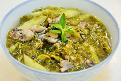 Lá me đem nấu canh thế nào? 3 cách nấu canh chua lá me ngon lạ mà dân dã cho bữa ăn quây quần