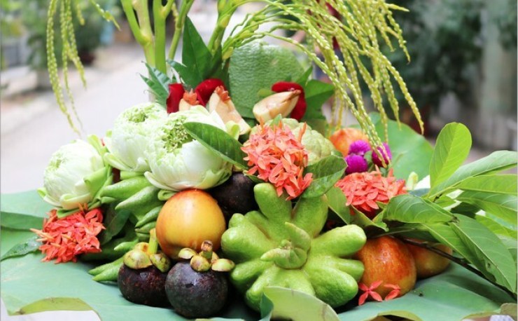 Chiêm ngưỡng loạt ảnh mâm cúng Tết Đoan Ngọ đẹp hút hồn của các mẹ đảm, nhìn mà không nỡ ăn