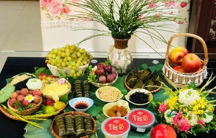 Chiêm ngưỡng loạt ảnh mâm cúng Tết Đoan Ngọ đẹp hút hồn của các mẹ đảm, nhìn mà không nỡ ăn