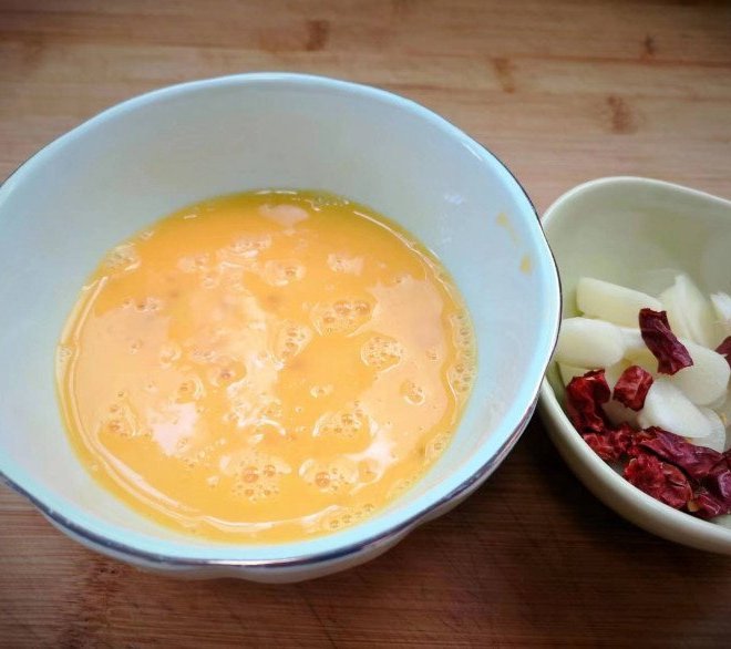Loại rau hay xào với thịt bò siêu giàu vitamin K, đem nấu cùng 2 thứ lại ngon hơn thịt