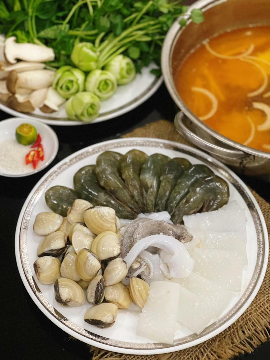 Lẩu hải sản chua cay cho ngày chủ nhật Lẩu hải sản chua cay cho ngày chủ nhật