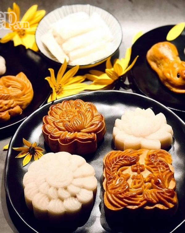 'Nuốt nước miếng' trước món mứt bí tự làm của cô nàng 9X, trời thu gió nhẹ như này thì quá là thích hợp để phơi mứt bí rồi! 'Nuốt nước miếng' trước món mứt bí tự làm của cô nàng 9X, trời thu gió nhẹ như này thì quá là thích hợp để phơi mứt bí rồi!