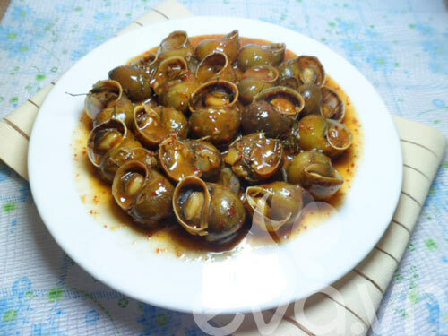 Ăn chơi với ốc mít xào me