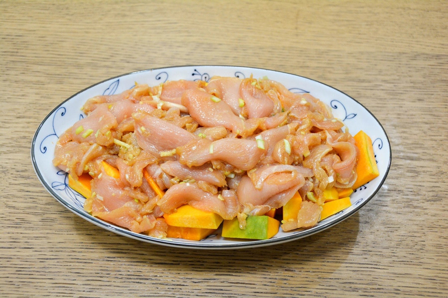 Hai món thịt hấp kết hợp với bí ngô cho bữa cơm mùa đông vừa ngon lại giúp da đẹp, dáng xinh Hai món thịt hấp kết hợp với bí ngô cho bữa cơm mùa đông vừa ngon lại giúp da đẹp, dáng xinh