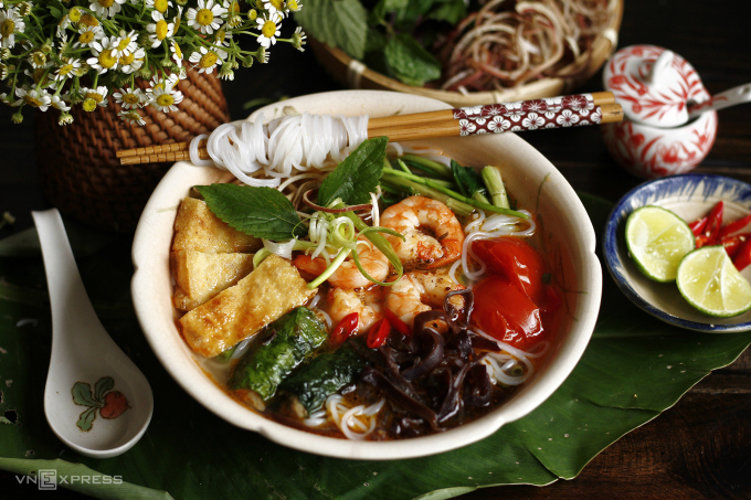 Bún tôm Quảng Ninh đổi vị cuối tuần