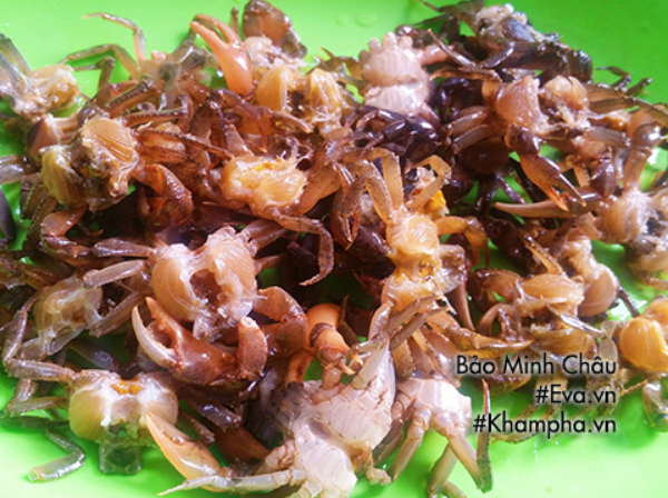 Cách làm cua rang me chua chua ngọt ngọt thơm ngon tại nhà