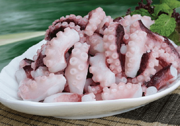 Cách làm bạch tuộc hấp giòn ngon và nước chấm đúng chuẩn