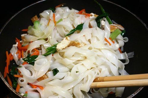 Phở xào chay cho ngày lễ Phật Đản Phở xào chay cho ngày lễ Phật Đản