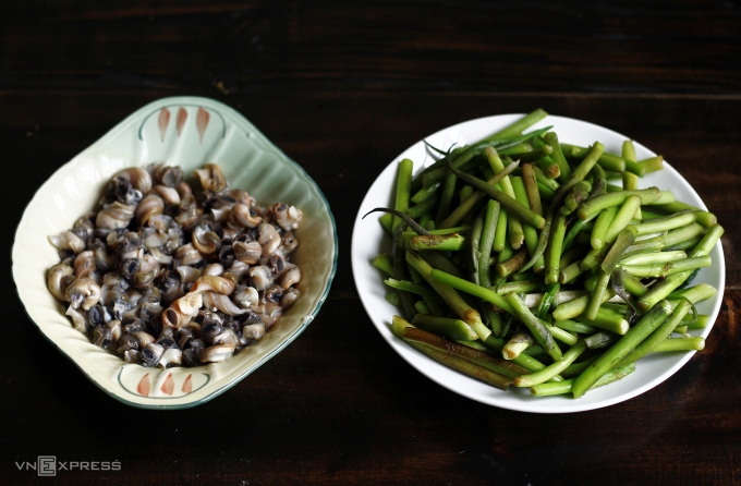 Canh bồng khoai nấu ốc-món dân dã thành đặc sản