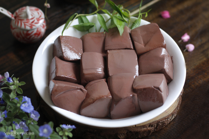 Cách luộc tiết mềm mịn, không bị mặn