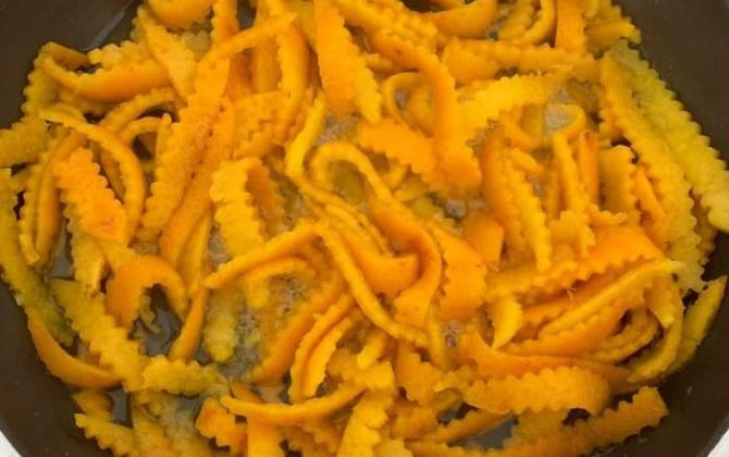 Vỏ cam chớ vứt đi mà để làm mứt ngọt ngon, thơm lừng cả nhà