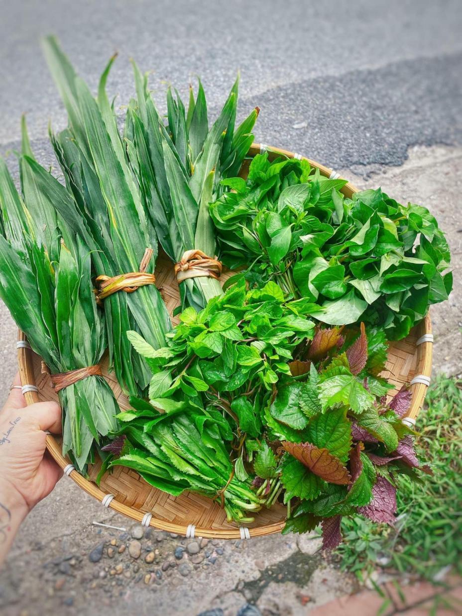 Bí quyết làm riêu cua đóng thành tảng của mẹ 9X