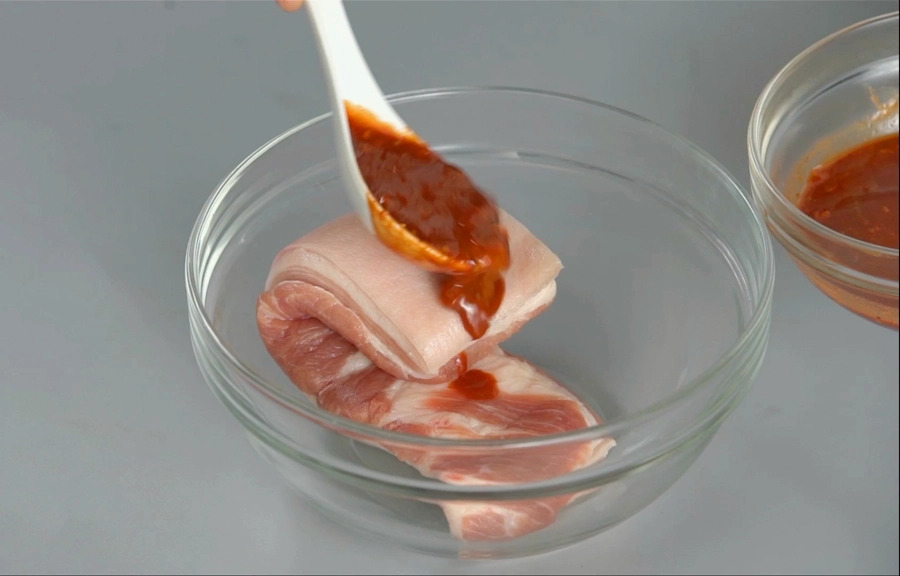 Làm món thịt ba chỉ nướng theo công thức này vừa giòn thơm lại ngon lạ miệng