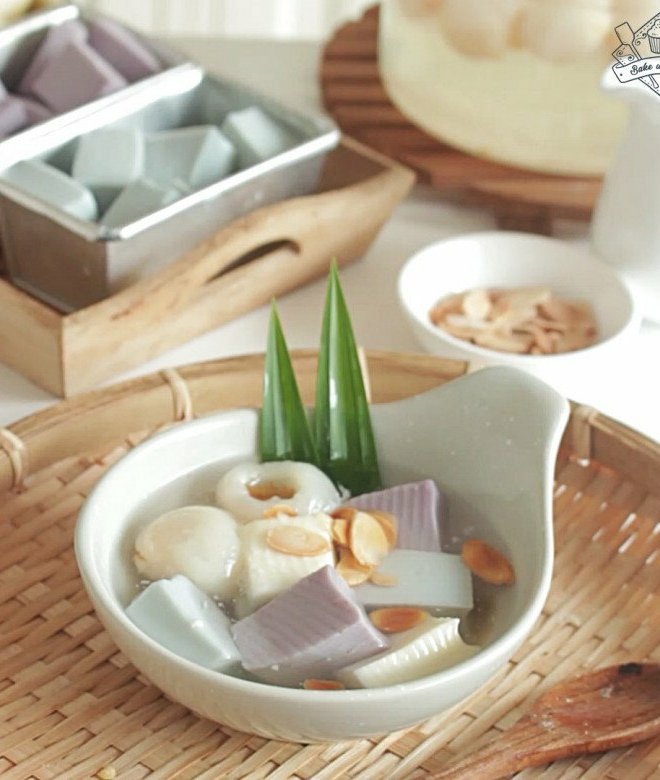 Tranh thủ vải vào mùa, làm ngay chè khúc bạch tươi mát thơm ngon, beo béo giải nhiệt ngày hè