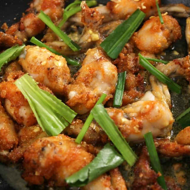 Đùi ếch chiên bơ cay