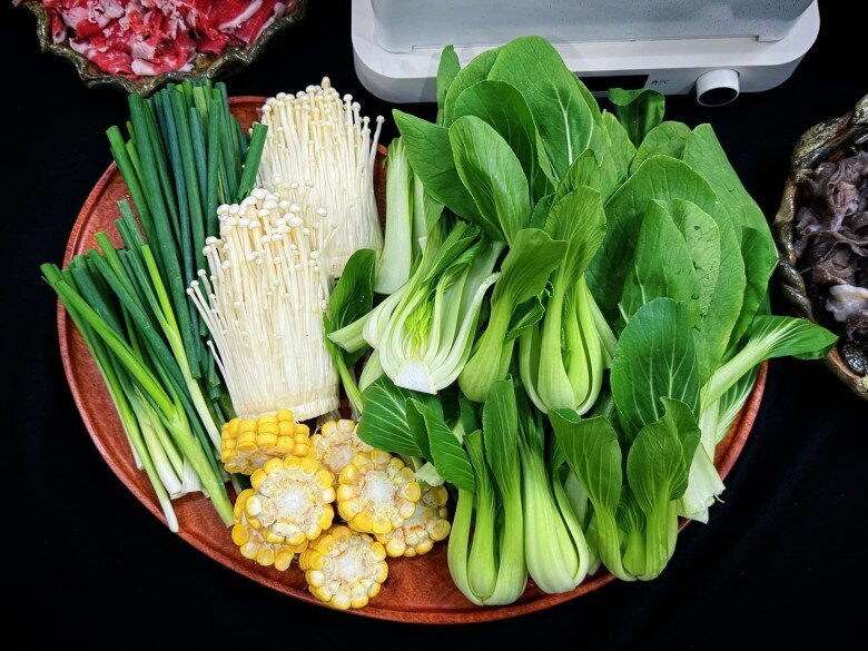 Trời se lạnh mẹ đảm làm nồi lẩu khế lạ miệng mà cực ngon, ăn quá đã Trời se lạnh mẹ đảm làm nồi lẩu khế lạ miệng mà cực ngon, ăn quá đã