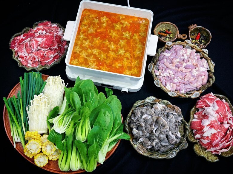 Trời se lạnh mẹ đảm làm nồi lẩu khế lạ miệng mà cực ngon, ăn quá đã Trời se lạnh mẹ đảm làm nồi lẩu khế lạ miệng mà cực ngon, ăn quá đã