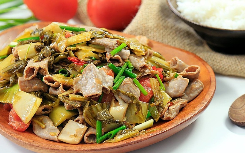 Muối dưa cải mãi giờ mới biết, muốn dưa vàng giòn không khú hỏng, 1-2 ngày là ăn được phải cho ngay thứ này