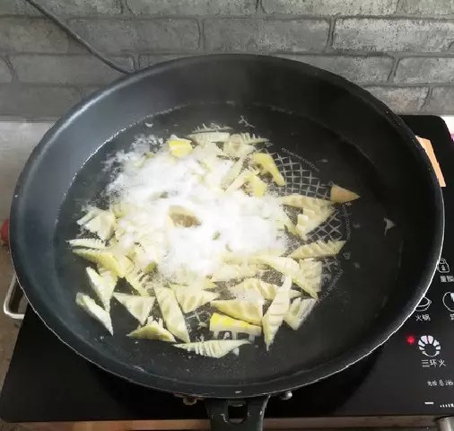 Canh măng mà nấu thế này thì vừa nhanh vừa ngon, chống ngấy cực đỉnh!